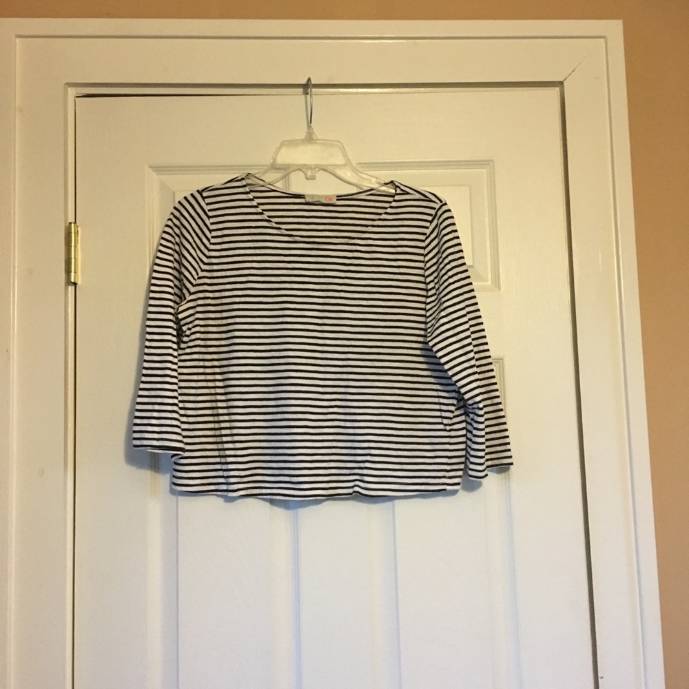 Gianni Bini Stripped Crop Top🖤